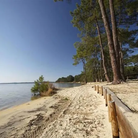T2 Calme Sur Golf, Piscine, Ocean 10 Min En Velo Appartement